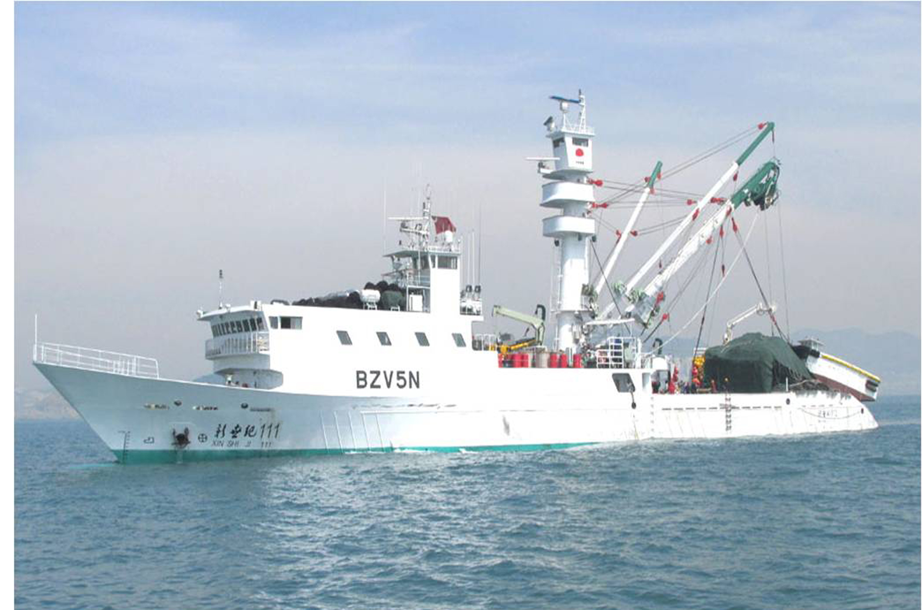 新建大型金枪鱼围网渔船"新世纪111"正式交船